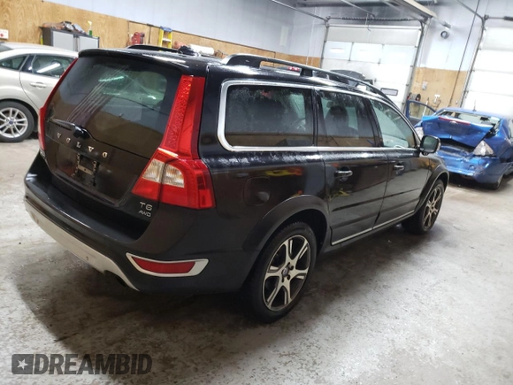 2012 Volvo XC70 T6 z VIN YV4902BZ8C1137200, wystawiony jako Copart lot #76371984 z przebiegiem 108 089 mil mil oraz Szkoda całkowita • Salvage title. Historia ofert i sprzedaży dostępna na DreamBid. Obrazek 3.