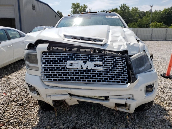 2015 GMC Sierra 2500HD available WiFi Denali with VIN 1GT120E81FF184321, listed as a Copart auction lot 68894234 with 177,216 mi miles and Clean Title. Bid and sale history available at carsss.com. Image 5.