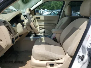 2008 Ford Escape XLT with VIN 1FMCU93108KA90367, listed as a Copart auction lot 60464585 with 205,566 mi miles and Clean title. Bid and sale history available at DreamBid. Image 7.