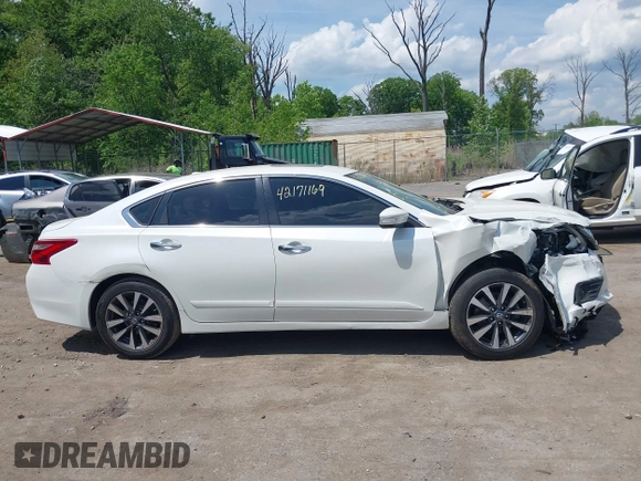 2016 Nissan Altima SR with VIN 1N4AL3AP3GC150465, listed as a IAAI auction lot 42171169 with 110,972 mi miles and . Bid and sale history available at DreamBid. Image 13.