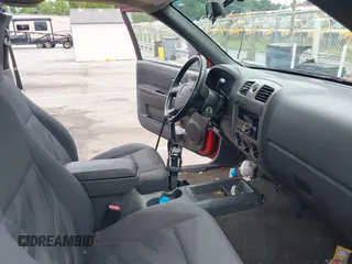 2005 Chevrolet Colorado LS Z71 с VIN 1GCDT196858158925, выставлен на аукционе IAAI как лот 42313889 с пробегом 142 493 миль миль и . История ставок и продаж доступна на DreamBid. Изображение 5.