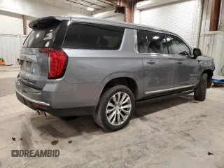 2022 GMC Yukon XL Denali with VIN 1GKS2JKL2NR231022, listed as a Copart auction lot 45096335 with 0 mi miles and Salvage Title. Bid and sale history available at carsss.com. Image 3.