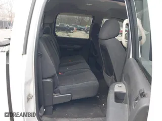 2007 Chevrolet Silverado 1500 LT w/1LT with VIN 3GCEK13397G532557, listed as a IAAI auction lot 41500202 with 216,911 mi miles. Bid and sale history available at carsss.com. Image 8.