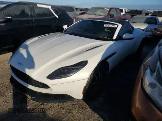 2020 Aston Martin DB11 z VIN SCFRMFCW2LGM09449, wystawiony jako Copart lot #75221044 z przebiegiem Nie podano mil oraz Nie do naprawy. Historia ofert i sprzedaży dostępna na DreamBid. Obrazek 1.