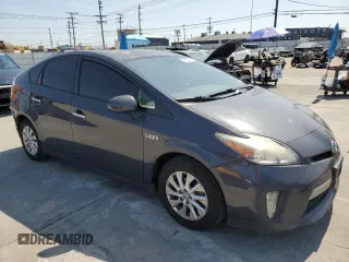 2014 Toyota Prius z VIN JTDKN3DP5E3061823, wystawiony jako Copart lot #51536045 z przebiegiem 231 036 mil mil oraz Szkoda całkowita • Salvage title. Historia ofert i sprzedaży dostępna na DreamBid. Obrazek 4.