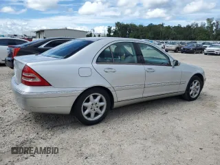 2004 Mercedes-Benz C 320 with VIN WDBRF64J94F458584, listed as a Copart auction lot 71086584 with 112,052 mi miles and Salvage Title. Bid and sale history available at DreamBid. Image 3.