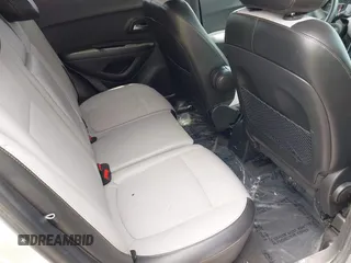 2021 Chevrolet Trax LT с VIN KL7CJPSB8MB305061, выставлен на аукционе IAAI как лот 42355379 с пробегом 130 885 миль миль и . История ставок и продаж доступна на DreamBid. Изображение 8.