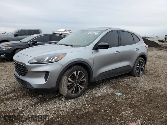 2022 Ford Escape SE z VIN 1FMCU0G64NUA88803, wystawiony jako Copart lot #46063645 z przebiegiem 45 615 mil mil oraz Szkoda całkowita • Salvage title. Historia ofert i sprzedaży dostępna na DreamBid. Obrazek 1.