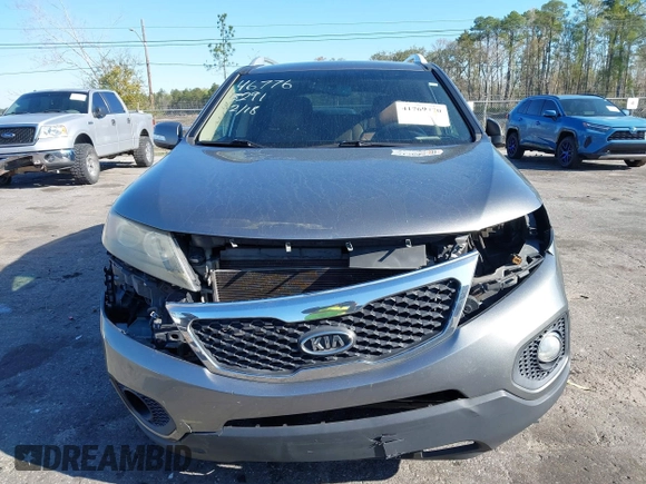 2012 Kia Sorento EX with VIN 5XYKU4A25CG203291, listed as a IAAI auction lot 41769770 with 178,348 mi miles. Bid and sale history available at carsss.com. Image 13.