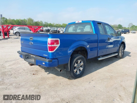 2014 Ford F-150 XL z VIN 1FTFX1EF2EFB82605, wystawiony jako IAAI lot #42267166 z przebiegiem 220 834 mil mil oraz . Historia ofert i sprzedaży dostępna na DreamBid. Obrazek 4.