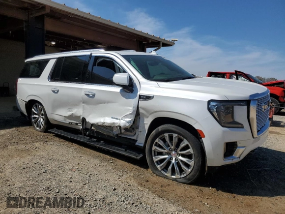 2022 GMC Yukon XL Denali with VIN 1GKS2JKL8NR192940, listed as a Copart auction lot 50654785 with 70,962 mi miles and Salvage Title. Bid and sale history available at carsss.com. Image 4.