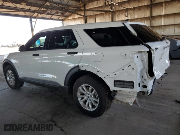 2021 Ford Explorer with VIN 1FMSK8BB0MGC06301, listed as a Copart auction lot 82760294 with 40,381 mi miles and Salvage Title. Bid and sale history available at carsss.com. Image 2.