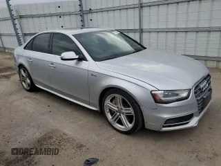 2013 Audi S4 Prestige with VIN WAUKGAFLXDA090394, listed as a Copart auction lot 70243324 with 125,929 mi miles and Clean Title. Bid and sale history available at carsss.com. Image 4.