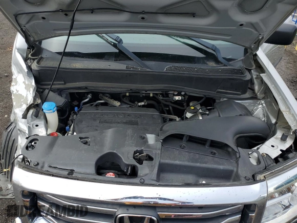2014 Honda Pilot LX with VIN 5FNYF4H24EB011297, listed as a Copart auction lot 53833845 with 101,884 mi miles and Salvage Title. Bid and sale history available at DreamBid. Image 12.