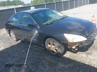 2007 Honda Accord LX SE с VIN JHMCM56387C011545, выставлен на аукционе IAAI как лот 42632005 с пробегом 365 656 миль миль и . История ставок и продаж доступна на DreamBid. Изображение 1.