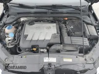 2014 Volkswagen Jetta TDI with VIN 3VWLL7AJ0EM389924, listed as a IAAI auction lot 41271290 with 241,452 mi miles and . Bid and sale history available at DreamBid. Image 10.