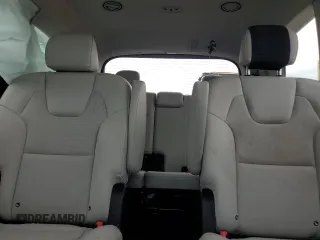 2022 Kia Telluride S with VIN 5XYP64HC3NG304606, listed as a Copart auction lot 60251245 with 33,514 mi miles and Salvage title. Bid and sale history available at DreamBid. Image 10.