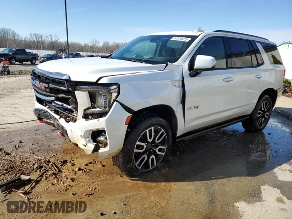2021 GMC Yukon AT4 with VIN 1GKS2CKD1MR285818, listed as a Copart auction lot 44704525 with 56,635 mi miles and Salvage Title. Bid and sale history available at carsss.com. Image 1.