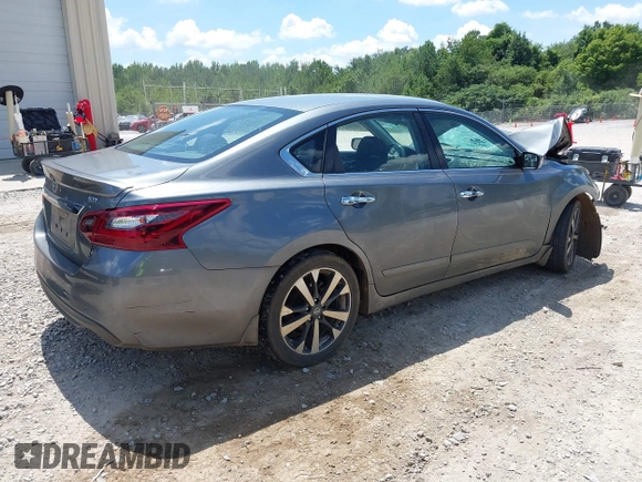 2017 Nissan Altima SV z VIN 1N4AL3AP2HC489509, wystawiony jako IAAI lot #42651575 z przebiegiem 138 361 mil mil oraz . Historia ofert i sprzedaży dostępna na DreamBid. Obrazek 4.