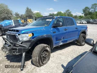 2016 Toyota Tundra SR5 z VIN 5TFDW5F18GX518842, wystawiony jako Copart lot #55175655 z przebiegiem 205 281 mil mil oraz Szkoda całkowita • Salvage title. Historia ofert i sprzedaży dostępna na DreamBid. Obrazek 1.
