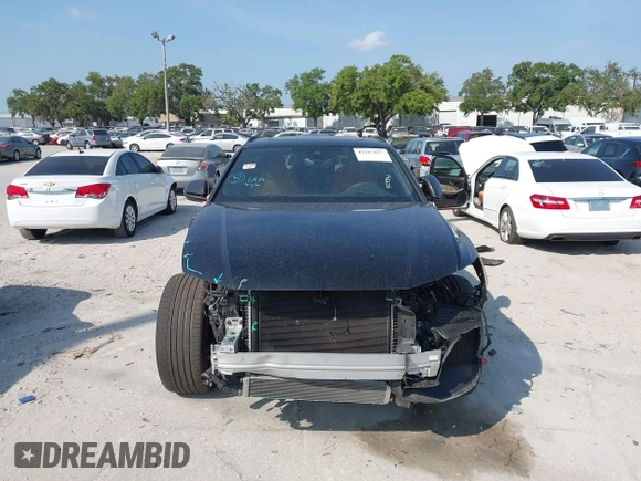 2024 Audi RS Q8 z VIN WU1ARBF15RD005841, wystawiony jako IAAI lot #42187837 z przebiegiem 8 379 mil mil oraz . Historia ofert i sprzedaży dostępna na DreamBid. Obrazek 13.