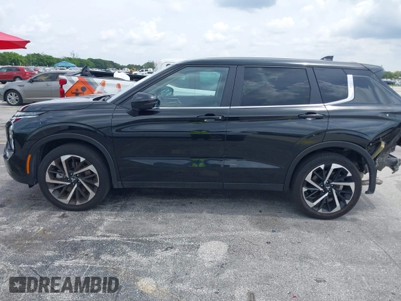 2024 Mitsubishi Outlander SE z VIN JA4J3VA89RZ076932, wystawiony jako IAAI lot #42387815 z przebiegiem 18 228 mil mil oraz . Historia ofert i sprzedaży dostępna na DreamBid. Obrazek 15.