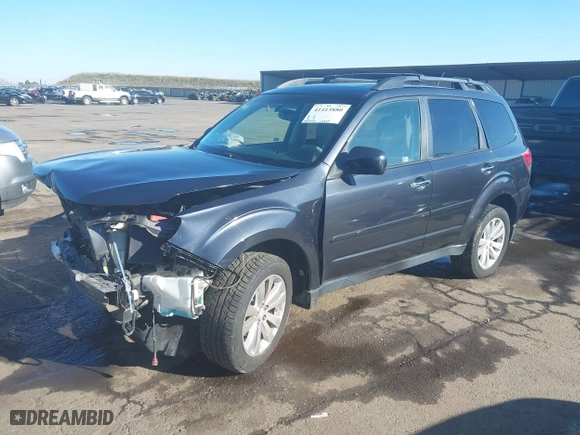 2011 Subaru Forester 2.5X Limited with VIN JF2SHAEC0BH773177, listed as a IAAI auction lot 41413880 with 105,421 mi miles. Bid and sale history available at carsss.com. Image 18.