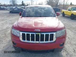 2011 Jeep Grand Cherokee Laredo with VIN 1J4RR4GG6BC527897, listed as a IAAI auction lot 42032975 with 148,875 mi miles. Bid and sale history available at carsss.com. Image 13.