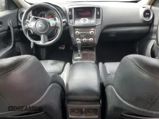 2012 Nissan Maxima SV z VIN 1N4AA5AP1CC831557, wystawiony jako Copart lot #65856425 z przebiegiem 224 979 mil mil oraz Czysty tytuł • Clean title. Historia ofert i sprzedaży dostępna na DreamBid. Obrazek 8.