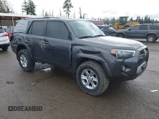 2019 Toyota 4Runner SR5 с VIN JTEBU5JR1K5637083, выставлен на аукционе IAAI как лот 41468776 с пробегом 73 070 миль миль и . История ставок и продаж доступна на DreamBid. Изображение 1.