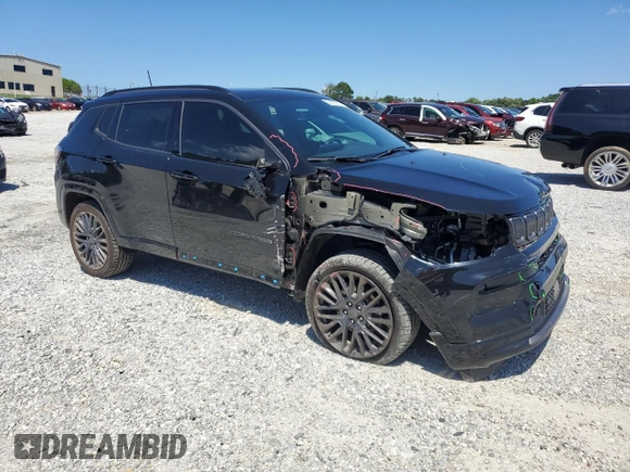 2022 Jeep Compass High Altitude with VIN 3C4NJDCB2NT122828, listed as a Copart auction lot 58183135 with 35,522 mi miles and Salvage title. Bid and sale history available at DreamBid. Image 4.