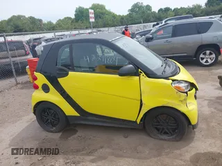 2013 Smart fortwo Pure with VIN WMEEJ3BA5DK663165, listed as a IAAI auction lot 42291804 with 105,074 mi miles and . Bid and sale history available at DreamBid. Image 13.