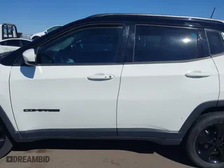 2020 Jeep Compass Latitude with VIN 3C4NJDBBXLT203932, listed as a IAAI auction lot 41830978 with 49,421 mi miles. Bid and sale history available at carsss.com. Image 14.