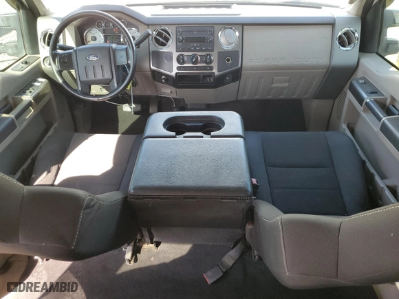 2008 Ford Super Duty F-250 SRW XL with VIN 1FTSW21R18ED51921, listed as a Copart auction lot 52597475 with 195,635 mi miles and Salvage Title. Bid and sale history available at carsss.com. Image 8.