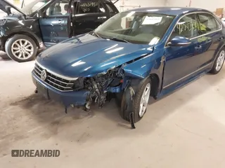 2017 Volkswagen Passat R-Line w/Comfort Pkg with VIN 1VWDT7A33HC033883, listed as a IAAI auction lot 42042563 with 410,105 mi miles. Bid and sale history available at carsss.com. Image 6.