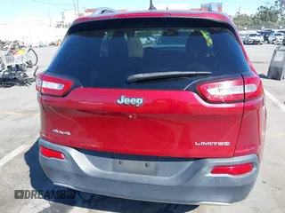 2015 Jeep Cherokee Limited with VIN 1C4PJMDB1FW599205, listed as a IAAI auction lot 41709308 with 112,415 mi miles. Bid and sale history available at carsss.com. Image 16.
