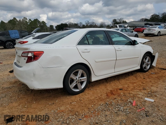 2014 Toyota Camry L with VIN 4T1BF1FK0EU731965, listed as a Copart auction lot 47131205 with 186,806 mi miles and Salvage Title. Bid and sale history available at carsss.com. Image 3.