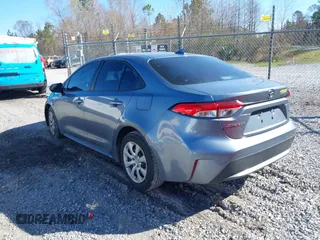 2022 Toyota Corolla LE with VIN 5YFEPMAE9NP273308, listed as a IAAI auction lot 41640335 with 106,282 mi miles and . Bid and sale history available at carsss.com. Image 3.