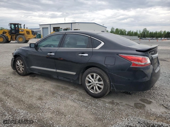 2015 Nissan Altima 2.5 S with VIN 1N4AL3AP9FC121051, listed as a Copart auction lot 52300955 with 237,937 mi miles and Salvage Title. Bid and sale history available at carsss.com. Image 2.