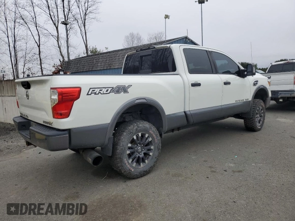 2016 Nissan Titan XD PRO-4X with VIN 1N6BA1F41GN515119, listed as a Copart auction lot 85419494 with 180,435 mi miles and Clean Title. Bid and sale history available at carsss.com. Image 3.