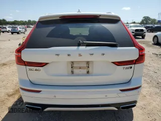2018 Volvo XC60 R-Design z VIN YV4A22RM1J1023621, wystawiony jako Copart lot #65440304 z przebiegiem 127 751 mil mil oraz Szkoda całkowita • Salvage title. Historia ofert i sprzedaży dostępna na DreamBid. Obrazek 6.