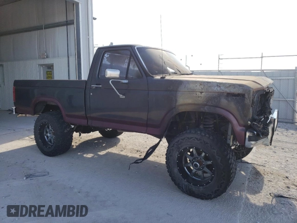 1985 Ford F-150 with VIN 1FTDF15YXFPB27178, listed as a Copart auction lot 44355395 with 0 mi miles and Clean Title. Bid and sale history available at carsss.com. Image 4.