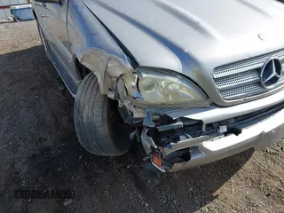 2005 Mercedes-Benz M 350 with VIN 4JGAB57E75A531903, listed as a IAAI auction lot 42497065 with 125,027 mi miles and . Bid and sale history available at DreamBid. Image 6.