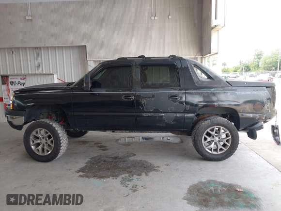 2003 Chevrolet Avalanche with VIN 3GNEC13T43G298570, listed as a IAAI auction lot 42227822 with 241,868 mi miles and . Bid and sale history available at DreamBid. Image 15.