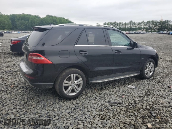 2012 Mercedes-Benz M 350 with VIN 4JGDA5HB8CA033002, listed as a Copart auction lot 61360585 with 105,493 mi miles and Salvage title. Bid and sale history available at DreamBid. Image 3.