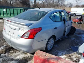 2015 Nissan Versa SV with VIN 3N1CN7AP0FL859686, listed as a IAAI auction lot 41410423 with 147,092 mi miles. Bid and sale history available at carsss.com. Image 4.