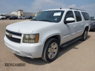 2007 Chevrolet Suburban LT with VIN 3GNFC16J77G136291, listed as a IAAI auction lot 41957476 with Not provided miles and . Bid and sale history available at DreamBid. Image 2.
