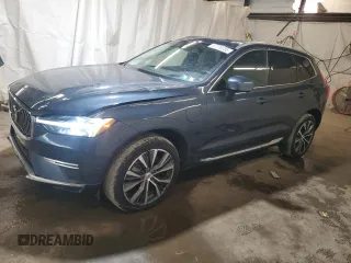 2022 Volvo XC60 Inscription Expression z VIN YV4H60DZ1N1045523, wystawiony jako Copart lot #57778785 z przebiegiem 28 923 mil mil oraz Szkoda całkowita • Salvage title. Historia ofert i sprzedaży dostępna na DreamBid. Obrazek 1.
