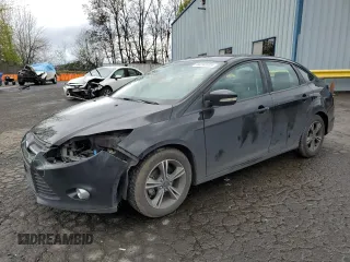 2014 Ford Focus SE with VIN 1FADP3F22EL433306, listed as a Copart auction lot 52242515 with 133,140 mi miles and Salvage Title. Bid and sale history available at carsss.com. Image 1.