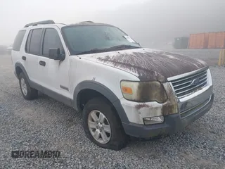2006 Ford Explorer XLT z VIN 1FMEU73806UB54242, wystawiony jako IAAI lot #42408147 z przebiegiem Nie podano mil oraz . Historia ofert i sprzedaży dostępna na DreamBid. Obrazek 1.